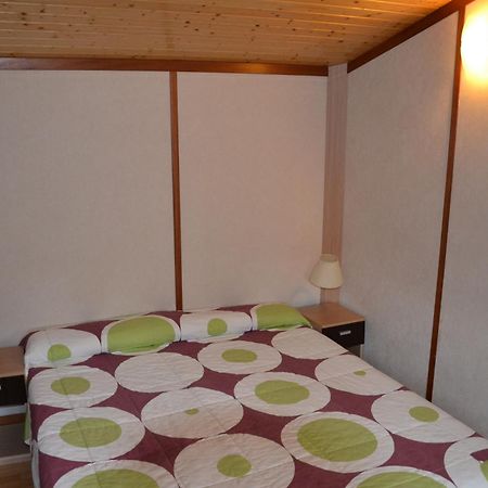Camping Fuentes Blancas Burgo Chambre photo