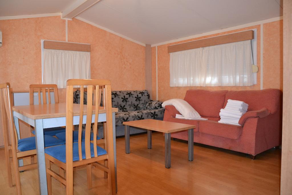 Camping Fuentes Blancas Burgo Extérieur photo