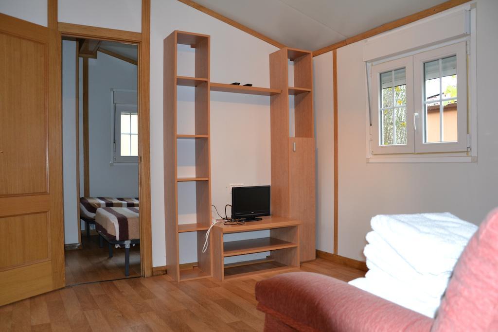 Camping Fuentes Blancas Burgo Chambre photo