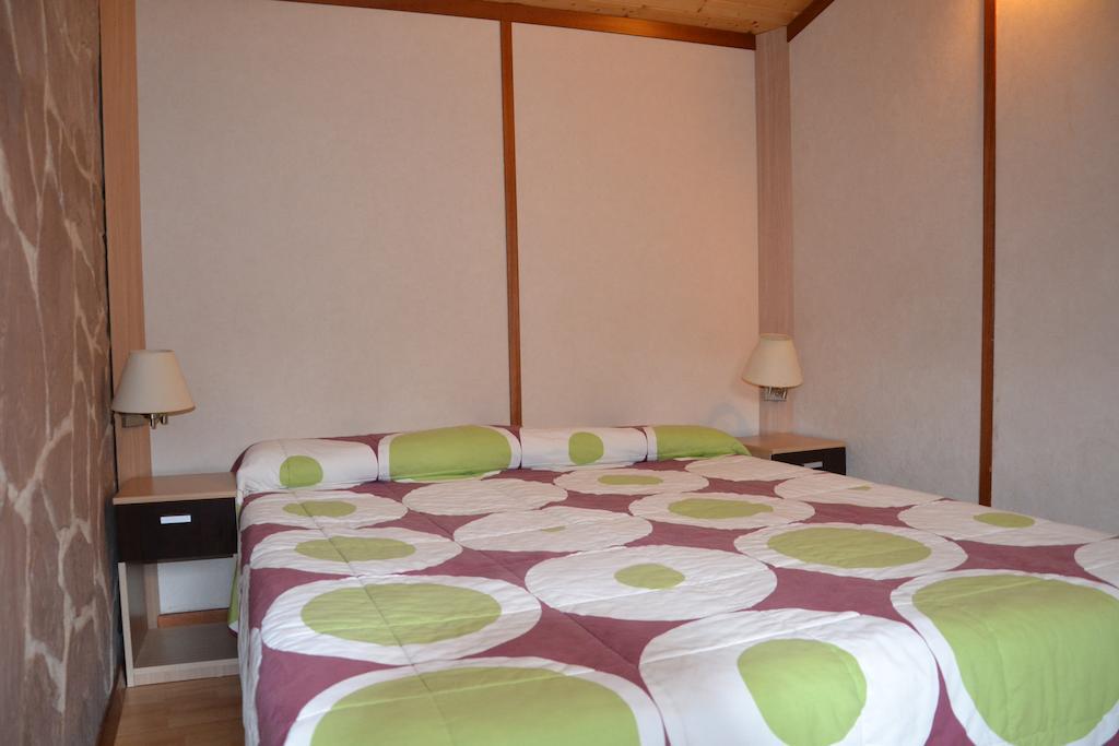 Camping Fuentes Blancas Burgo Chambre photo
