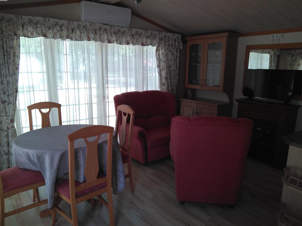 Camping Fuentes Blancas Burgo Extérieur photo